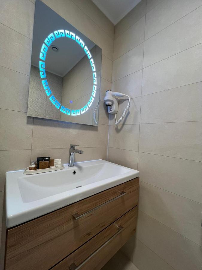 Majestic Boutique Hotel Adult Only 바일레펠릭스 외부 사진