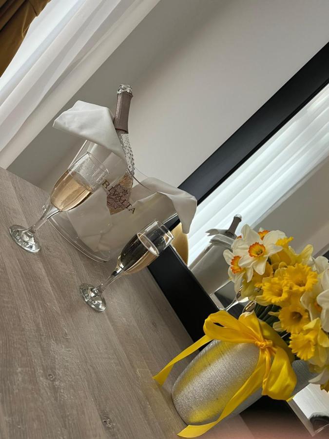 Majestic Boutique Hotel Adult Only 바일레펠릭스 외부 사진