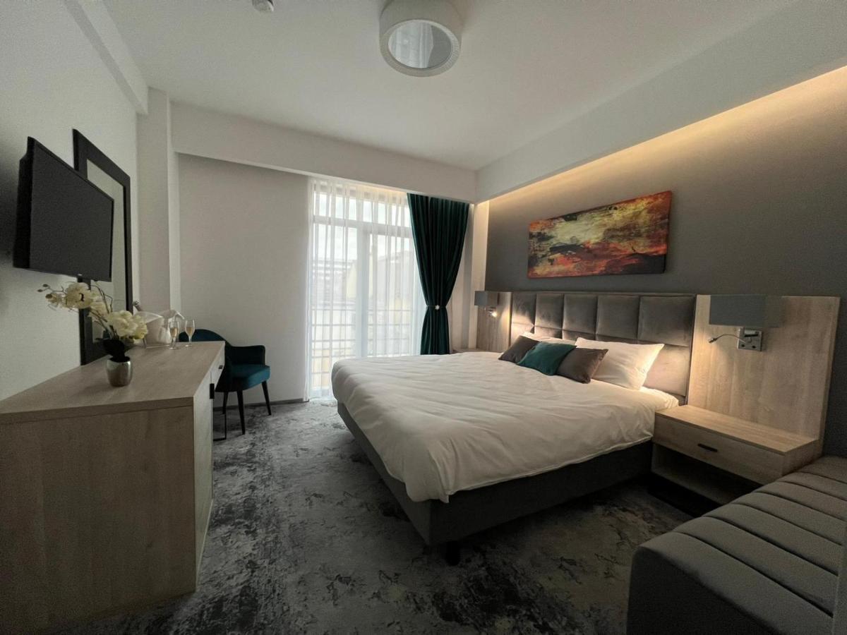 Majestic Boutique Hotel Adult Only 바일레펠릭스 외부 사진