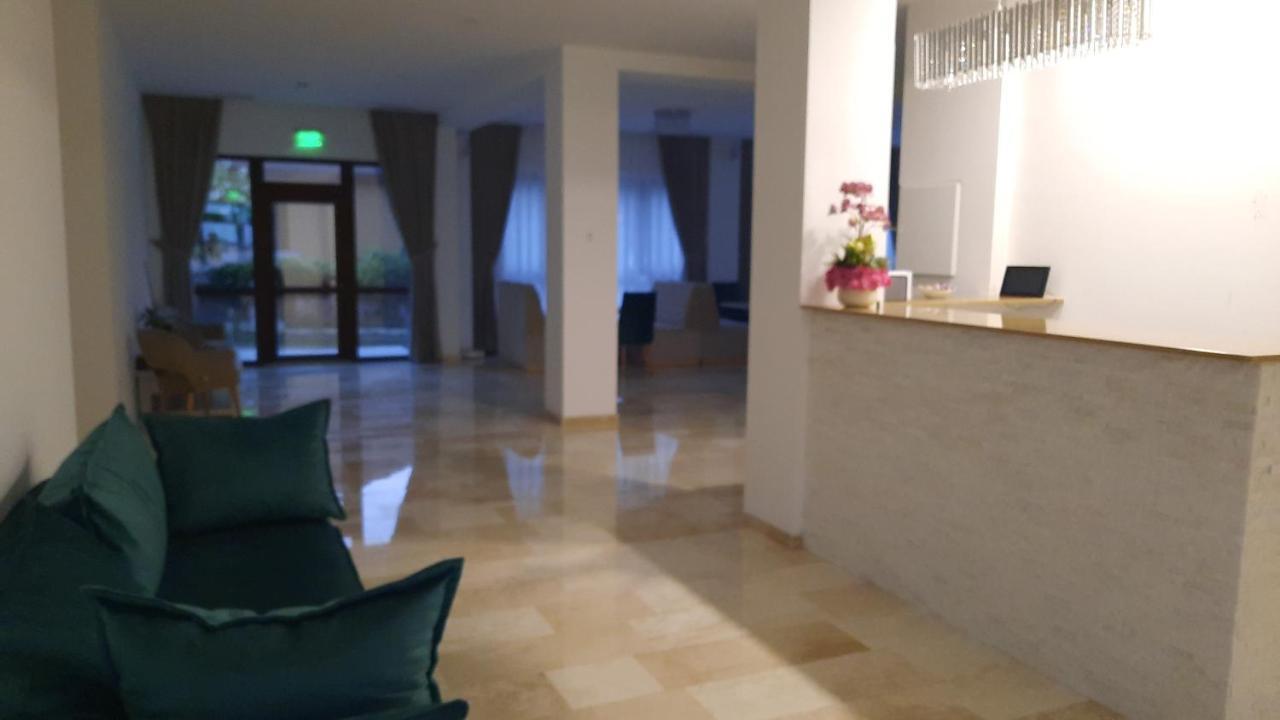 Majestic Boutique Hotel Adult Only 바일레펠릭스 외부 사진