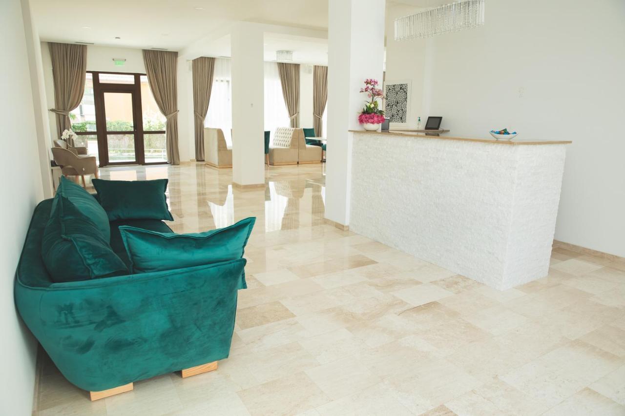 Majestic Boutique Hotel Adult Only 바일레펠릭스 외부 사진